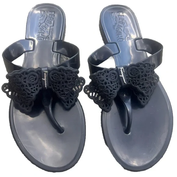 Salvatore Ferragamo Pandy Black Bow Jelly Sandals - Picture 2 of 9